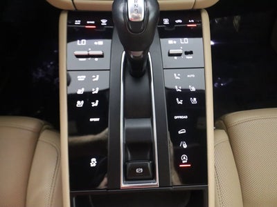 2023 Porsche Macan Base