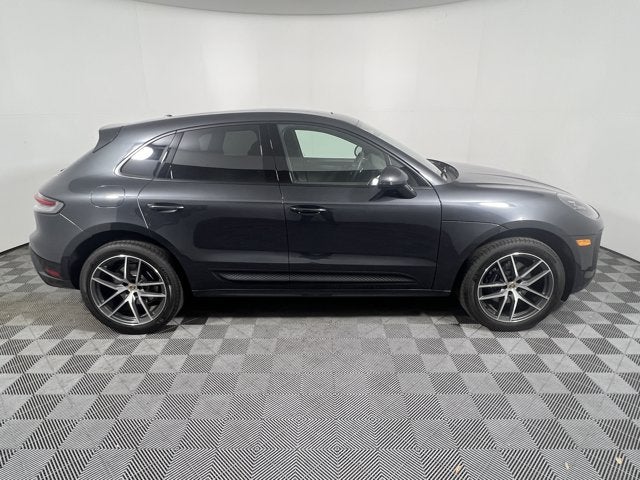 2023 Porsche Macan Base