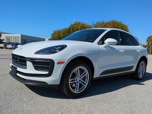 2024 Porsche Macan Base