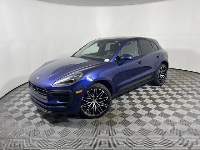 2026 Porsche Macan Base