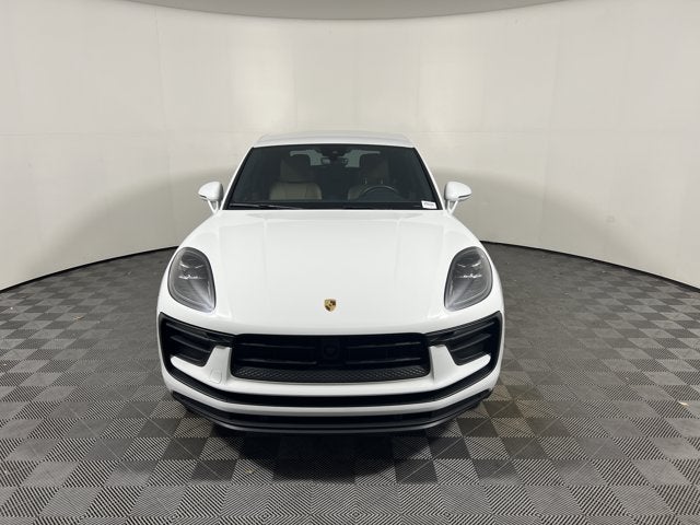 2023 Porsche Macan Base