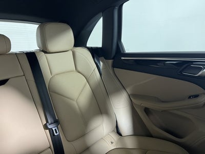 2023 Porsche Macan Base
