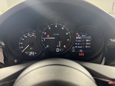 2023 Porsche Macan Base
