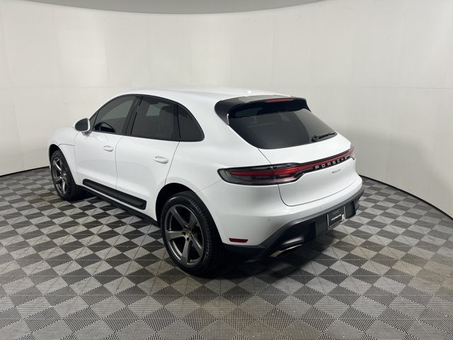2023 Porsche Macan Base