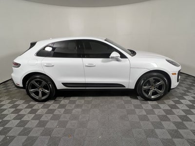 2023 Porsche Macan Base