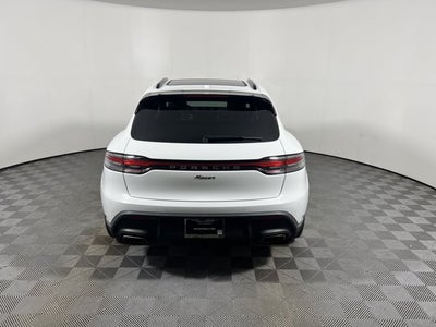 2024 Porsche Macan Base