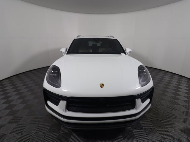 2023 Porsche Macan Base