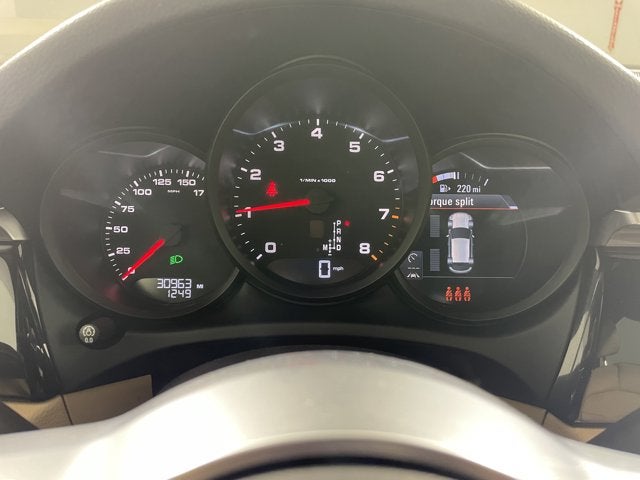 2021 Porsche Macan Base