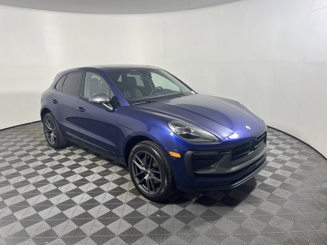 2026 Porsche Macan Base