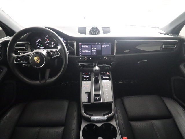 2023 Porsche Macan Base