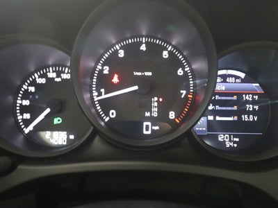 2023 Porsche Macan Base