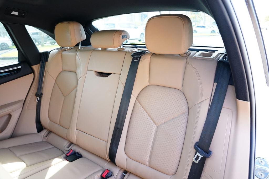 2019 Porsche Macan Base