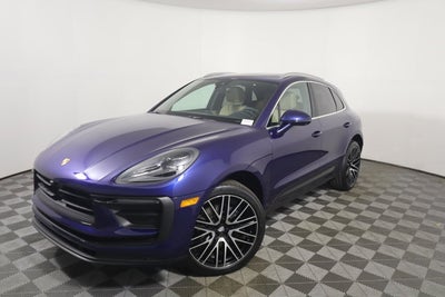 2025 Porsche Macan Base