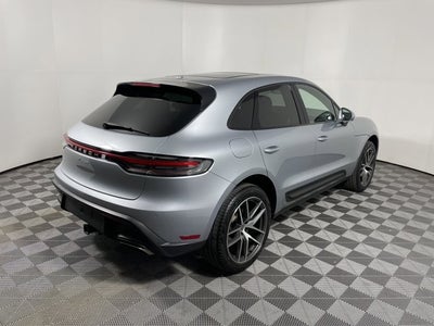 2025 Porsche Macan Base