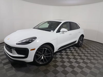 2025 Porsche Macan Base