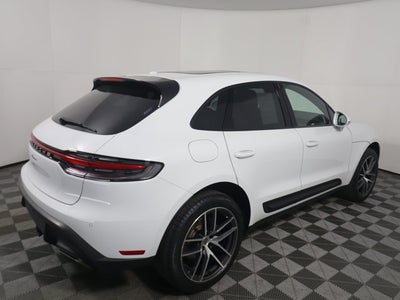 2025 Porsche Macan Base