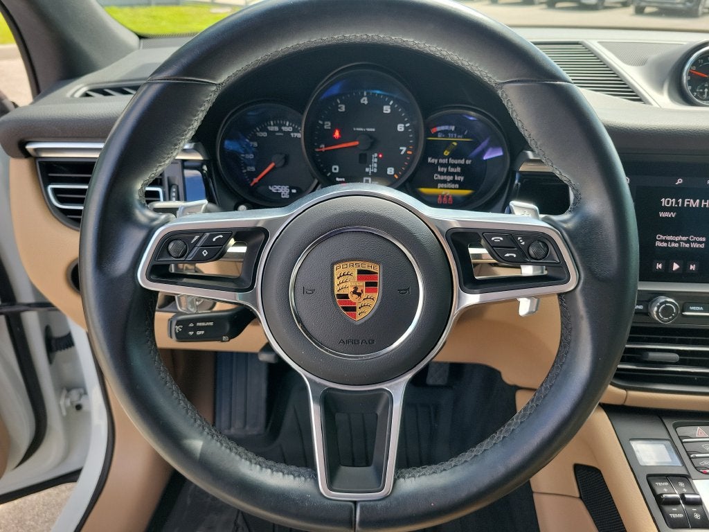 2021 Porsche Macan Base
