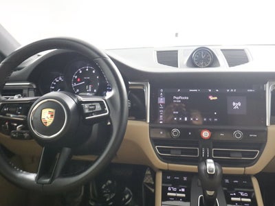 2023 Porsche Macan Base