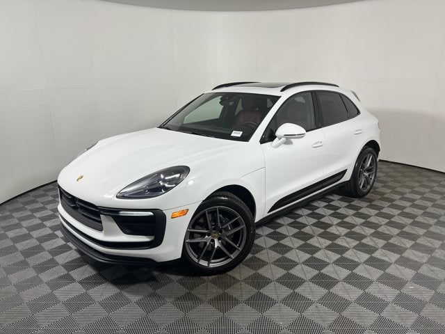 2026 Porsche Macan Base