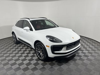 2026 Porsche Macan Base
