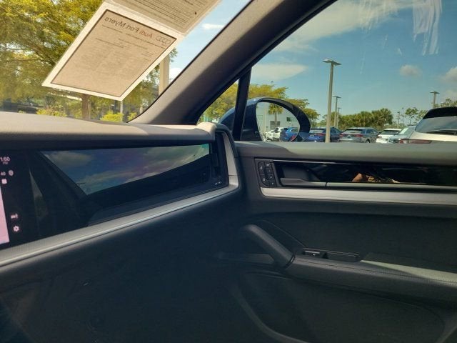 2024 Porsche Cayenne Base