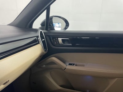 2021 Porsche Cayenne Base