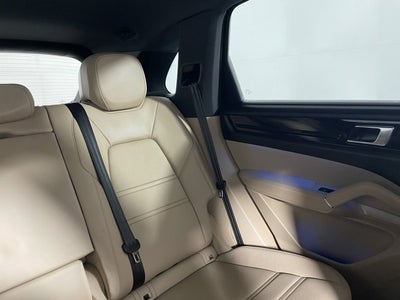 2021 Porsche Cayenne Base