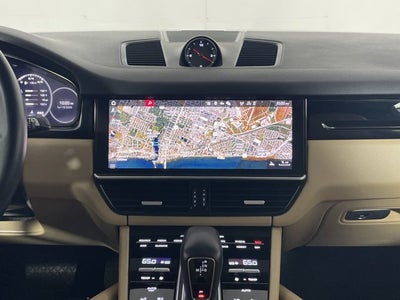 2021 Porsche Cayenne Base