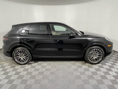2023 Porsche Cayenne Platinum Edition