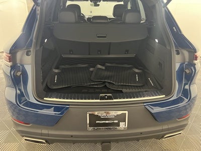 2025 Porsche Cayenne Base