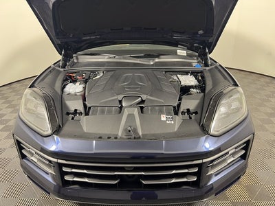 2025 Porsche Cayenne AWD