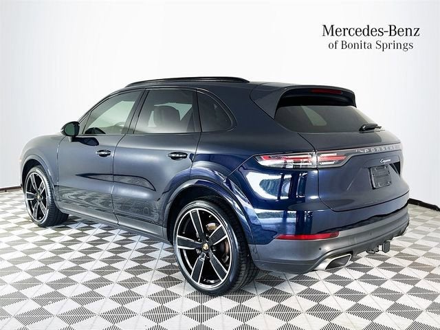 2022 Porsche Cayenne Base