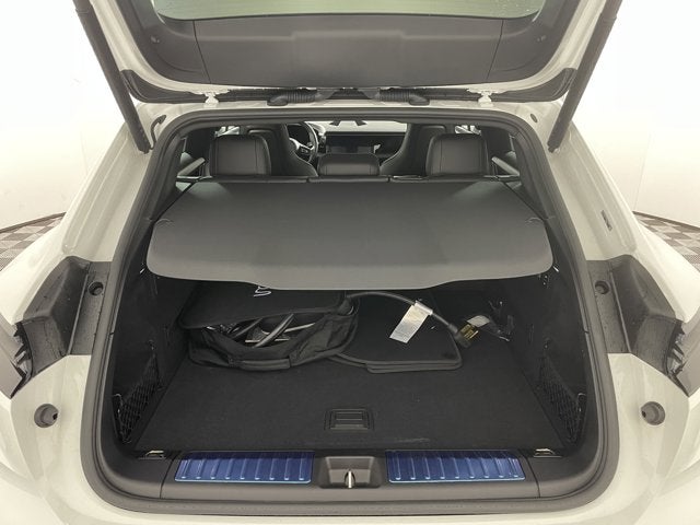 2025 Porsche Macan Electric RWD