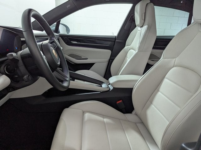 2025 Porsche Macan Electric RWD