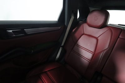 2023 Porsche Cayenne Base