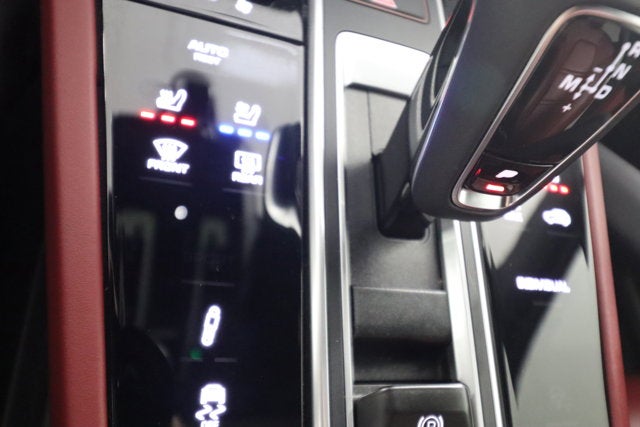 2023 Porsche Cayenne Base