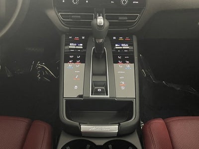 2025 Porsche Macan S