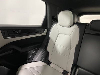 2025 Porsche Cayenne GTS