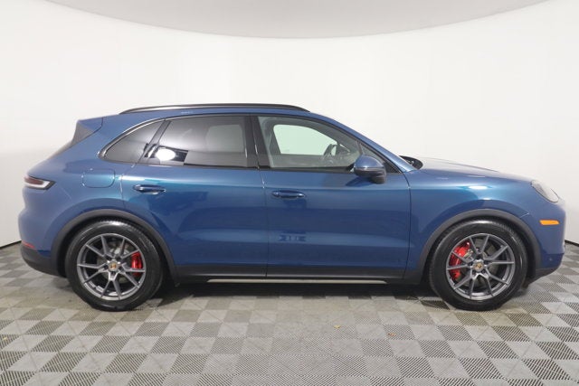 2025 Porsche Cayenne S