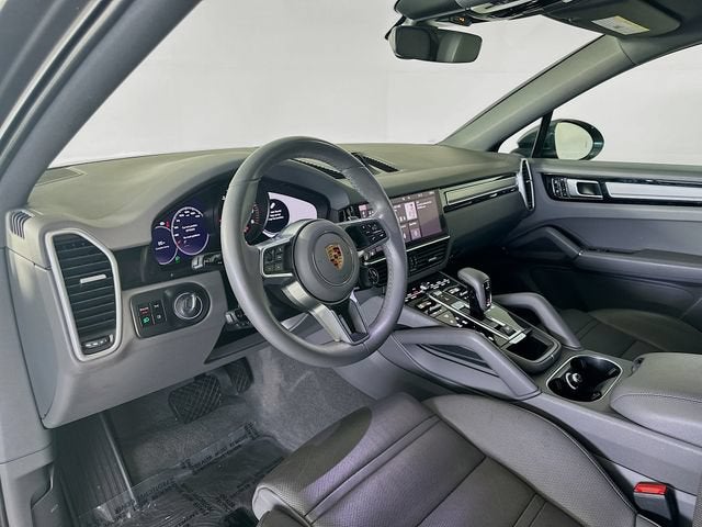 2021 Porsche Cayenne Base