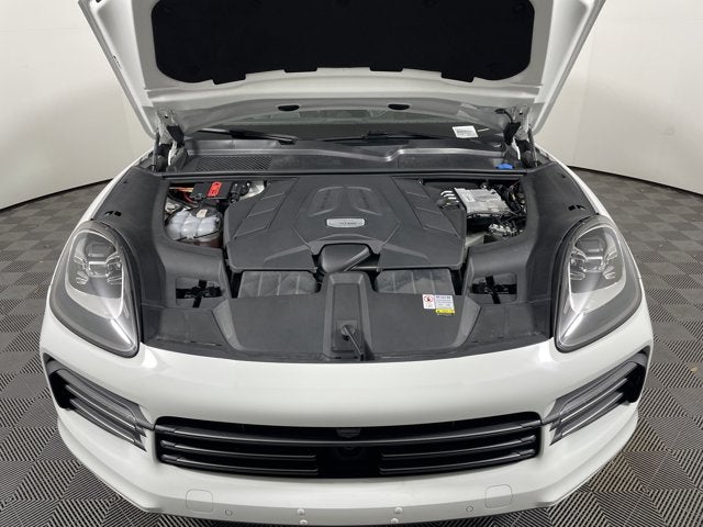 2023 Porsche Cayenne Platinum Edition