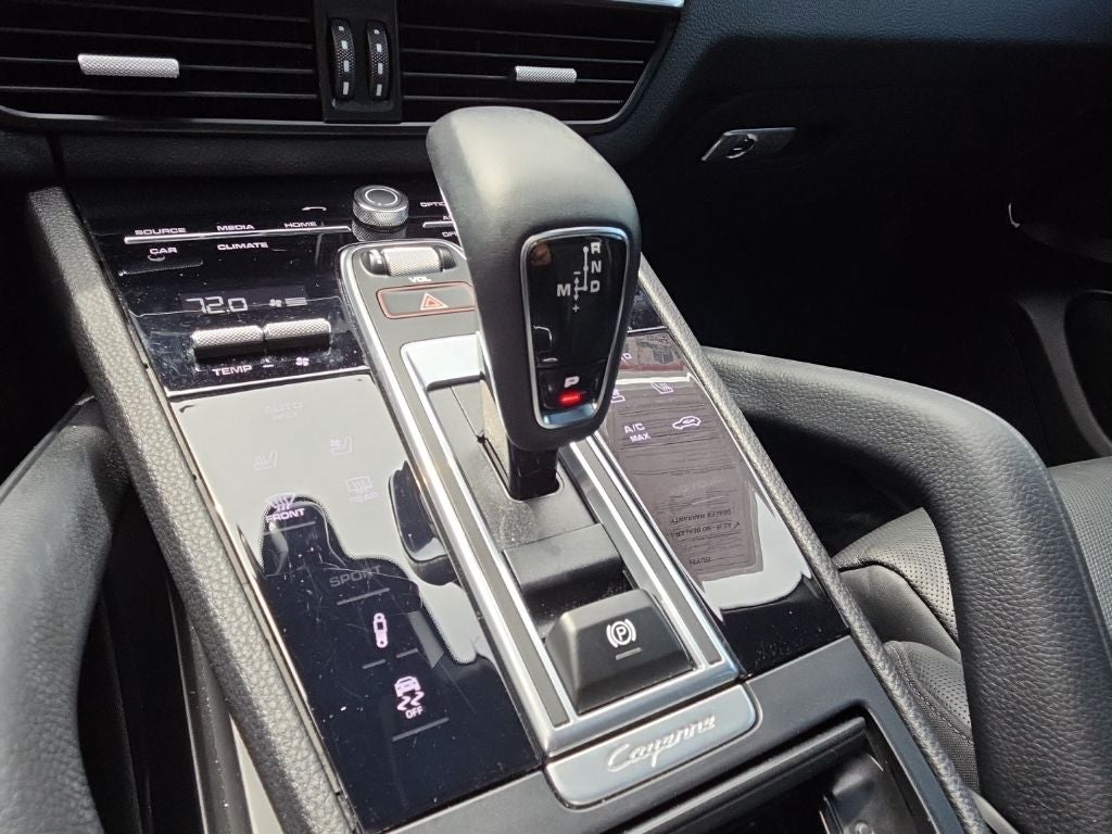 2023 Porsche Cayenne Platinum Edition