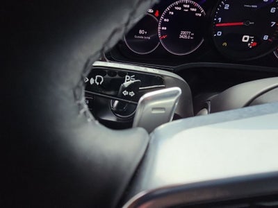 2023 Porsche Cayenne Platinum Edition