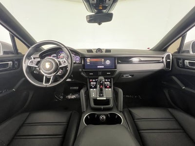2023 Porsche Cayenne Base