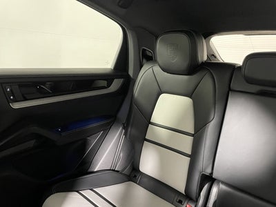 2025 Porsche Cayenne S