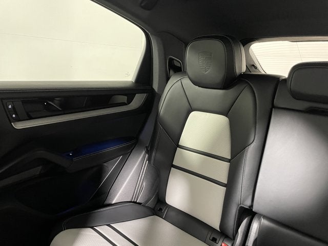 2025 Porsche Cayenne S