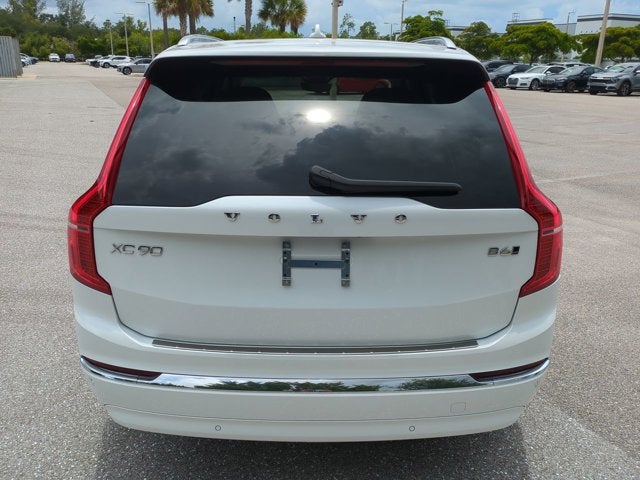 2024 Volvo XC90 Ultimate Bright Theme