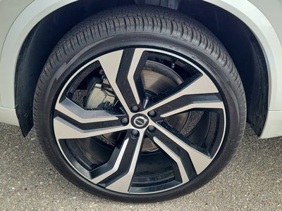 2025 Volvo XC90 B6 Ultra