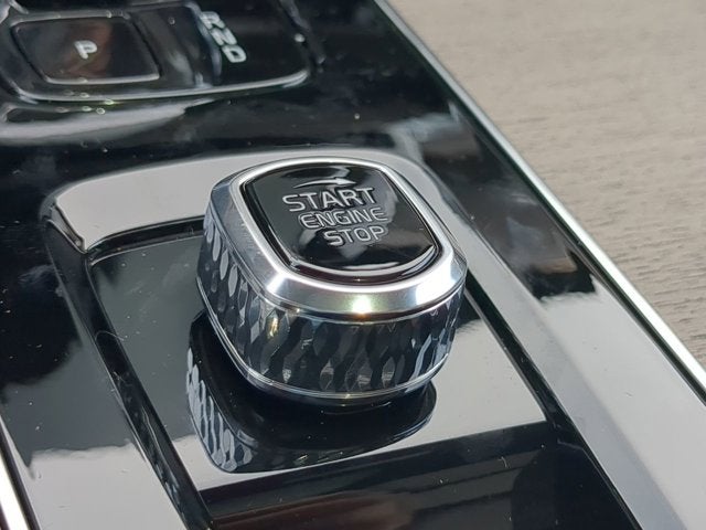 2026 Volvo XC90 Core