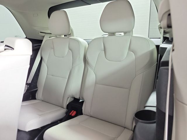 2020 Volvo XC90 T5 Momentum